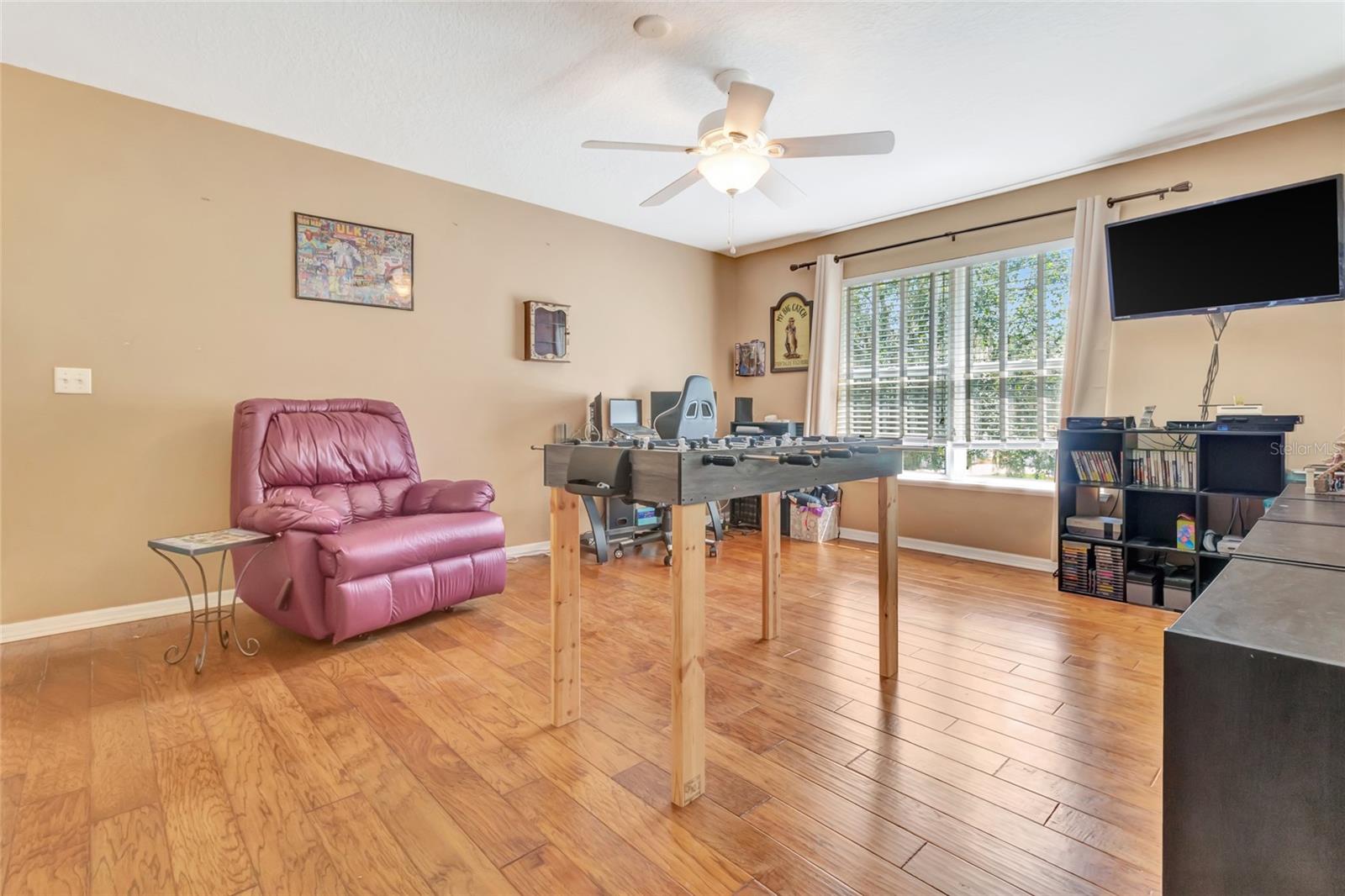 16434 MEREDREW LN