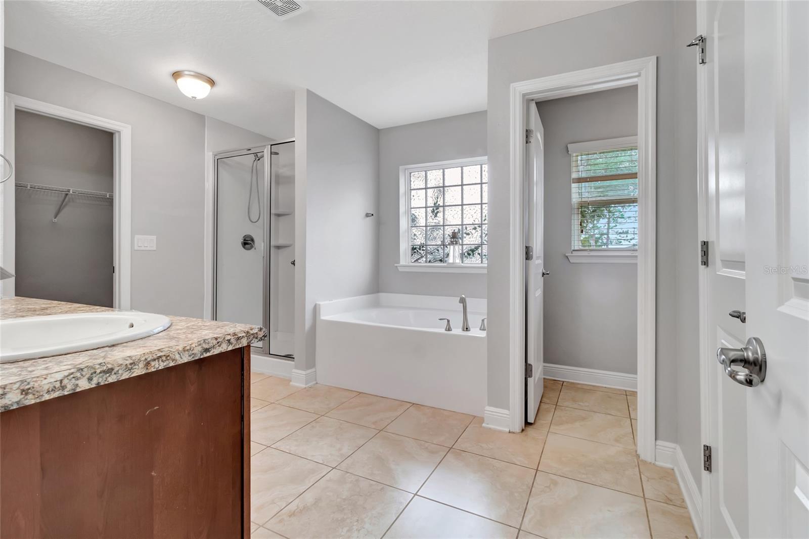 2301 ANGEL FISH LOOP