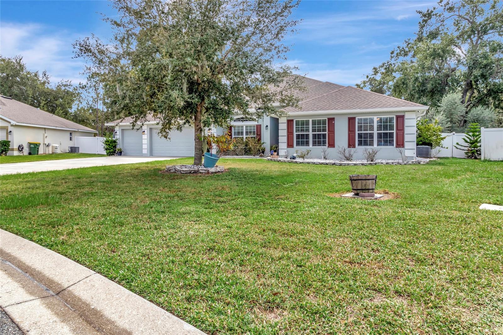 2301 ANGEL FISH LOOP