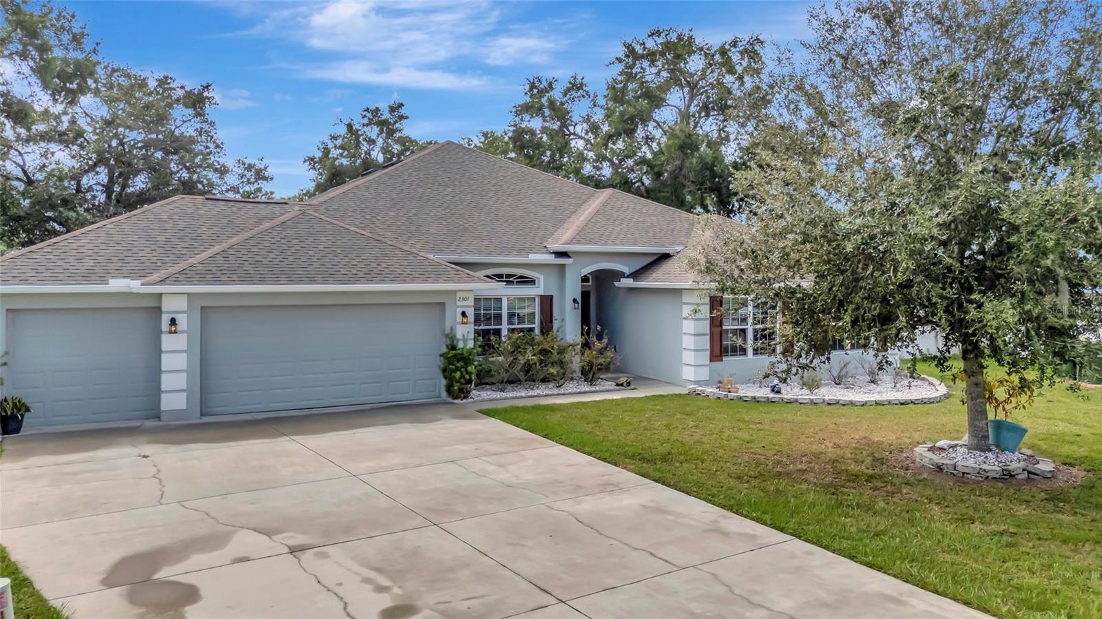 2301 ANGEL FISH LOOP