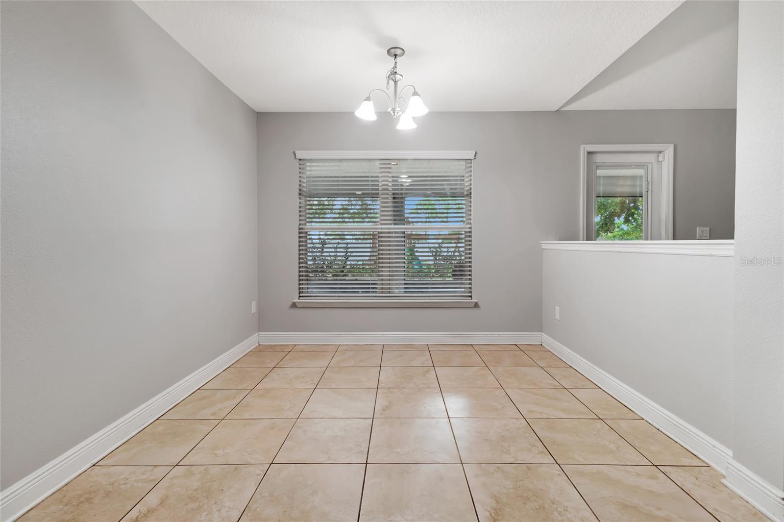 2301 ANGEL FISH LOOP