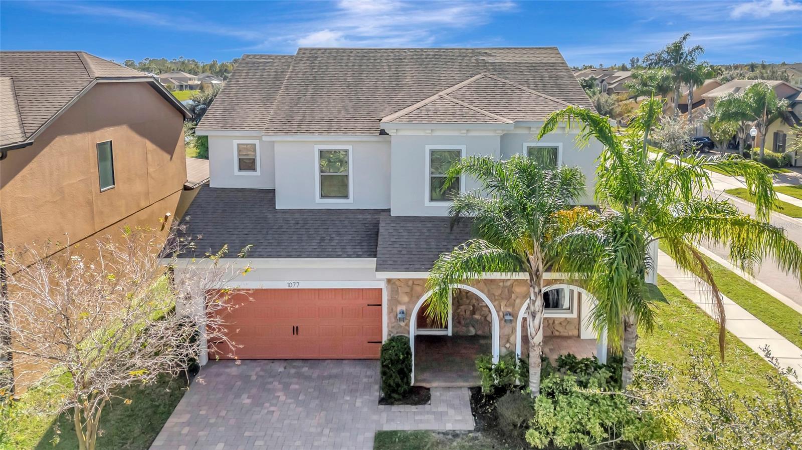 1077 FOUNTAIN COIN LOOP