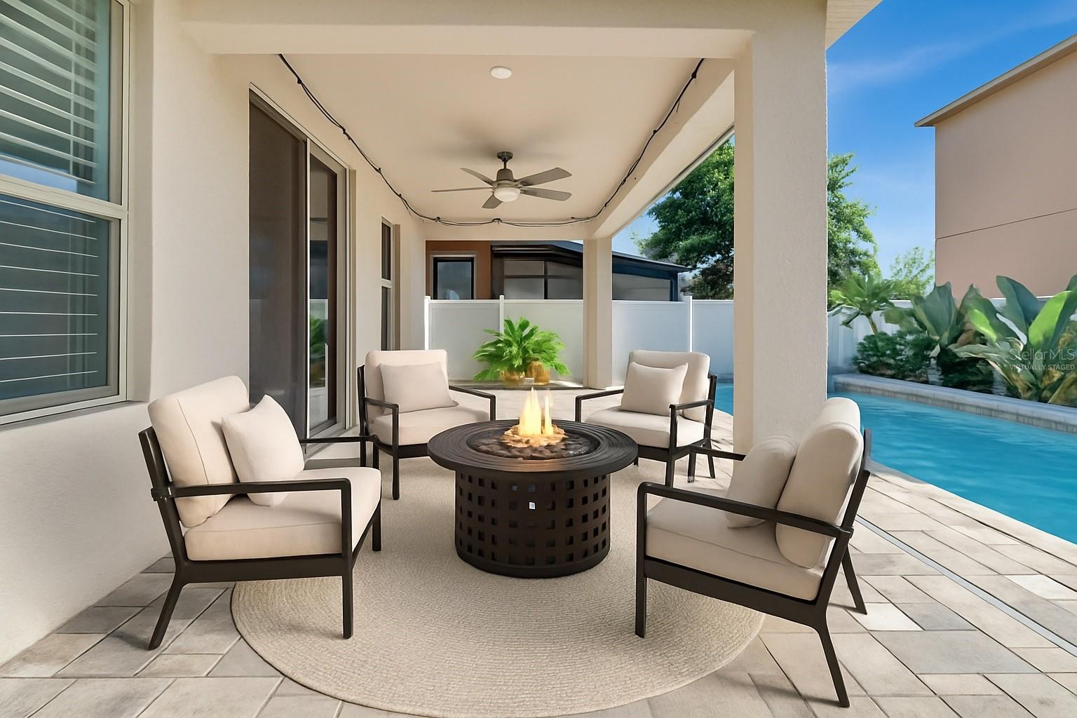 1077 FOUNTAIN COIN LOOP