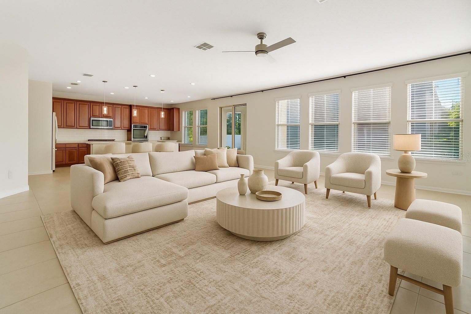 1077 FOUNTAIN COIN LOOP