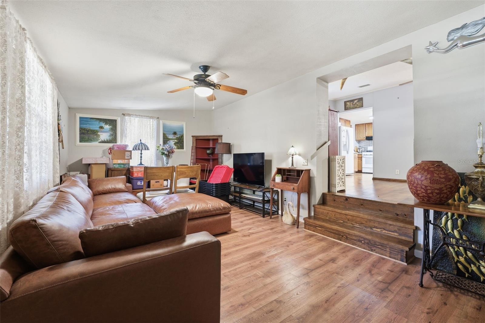 1135 NW PINE CREEK AVE