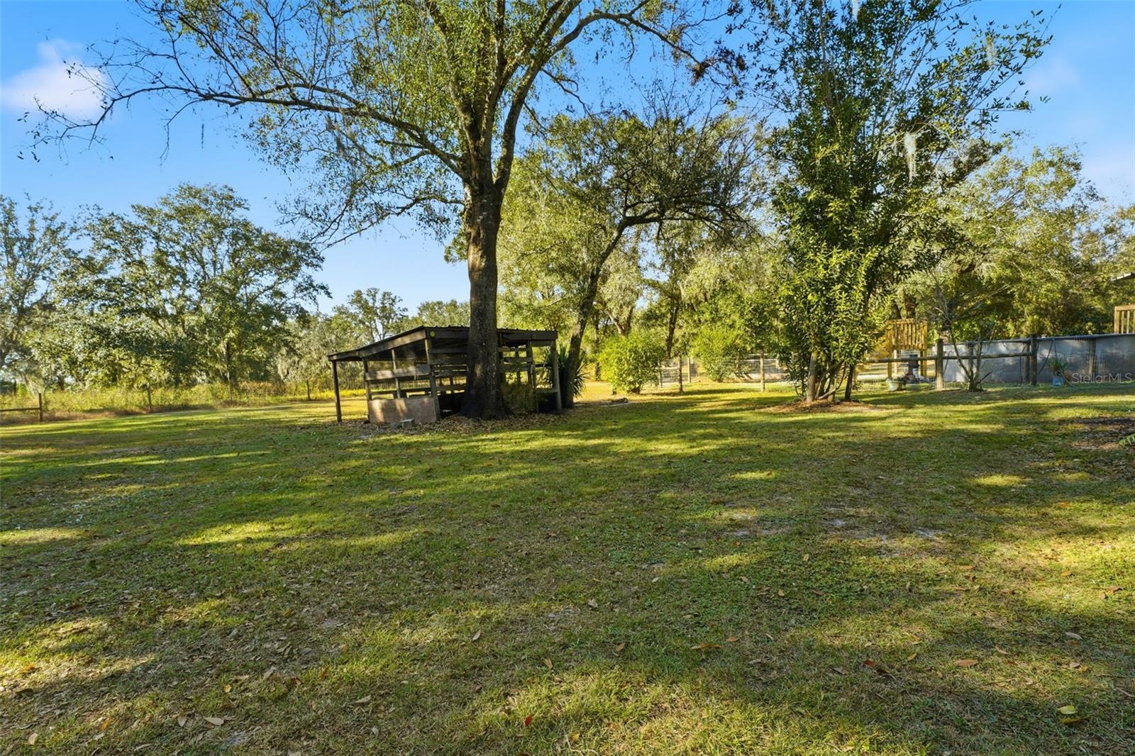 1135 NW PINE CREEK AVE