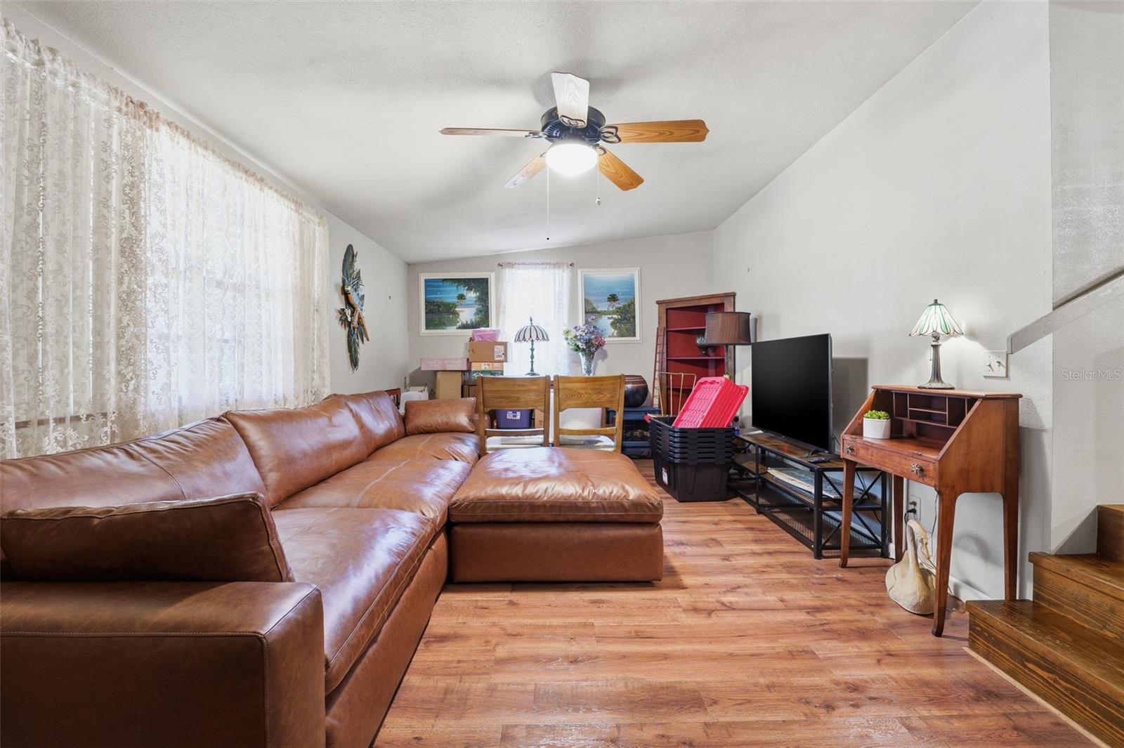 1135 NW PINE CREEK AVE