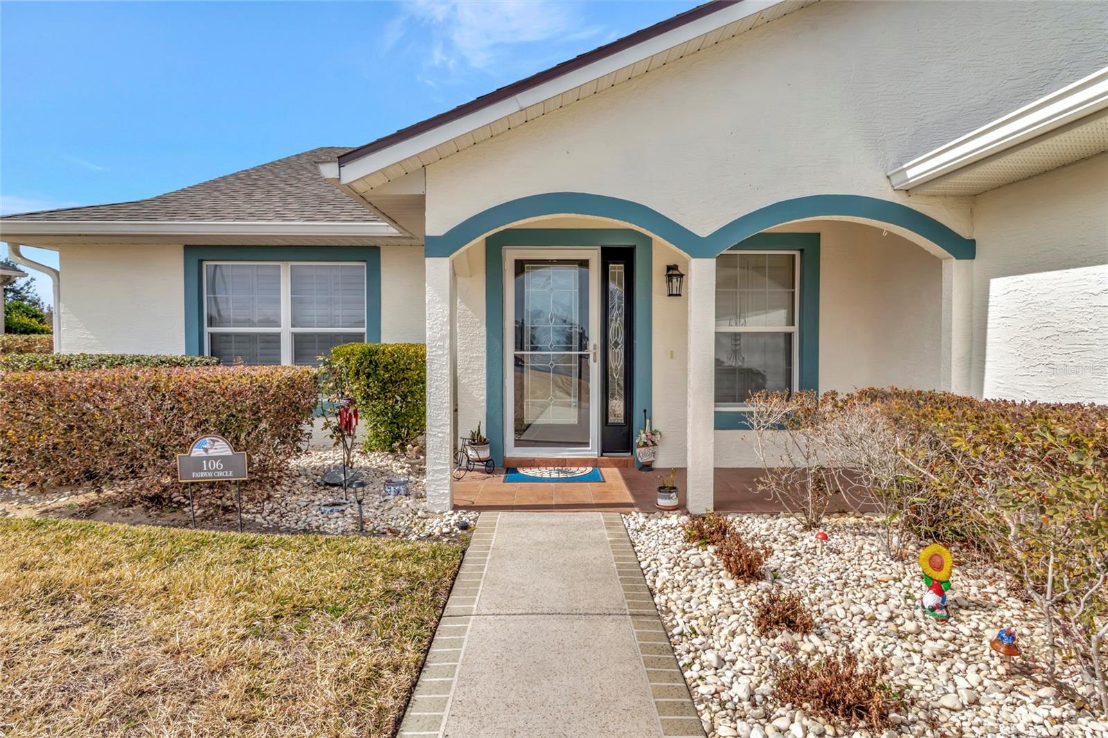 106 FAIRWAY CIR