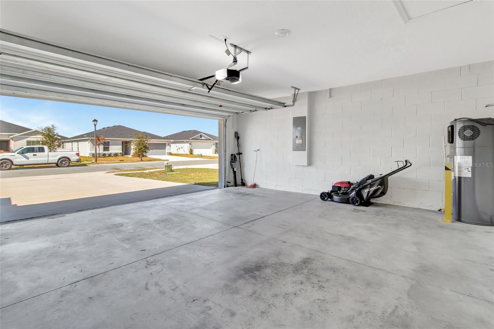 232 SUMMERLIN LOOP