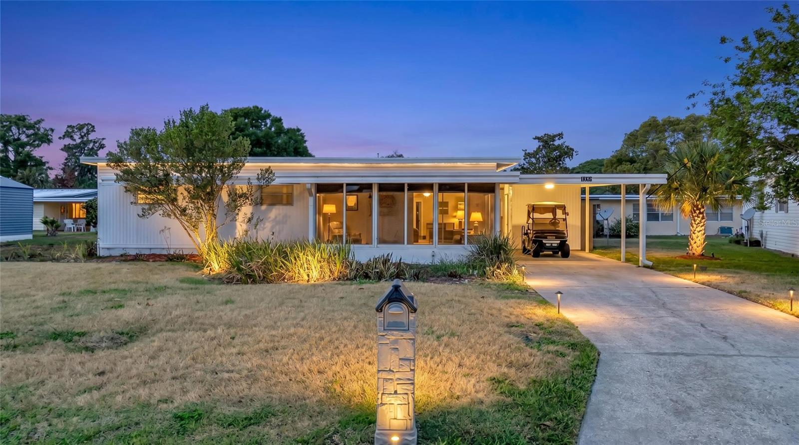 1123 FOREST LN