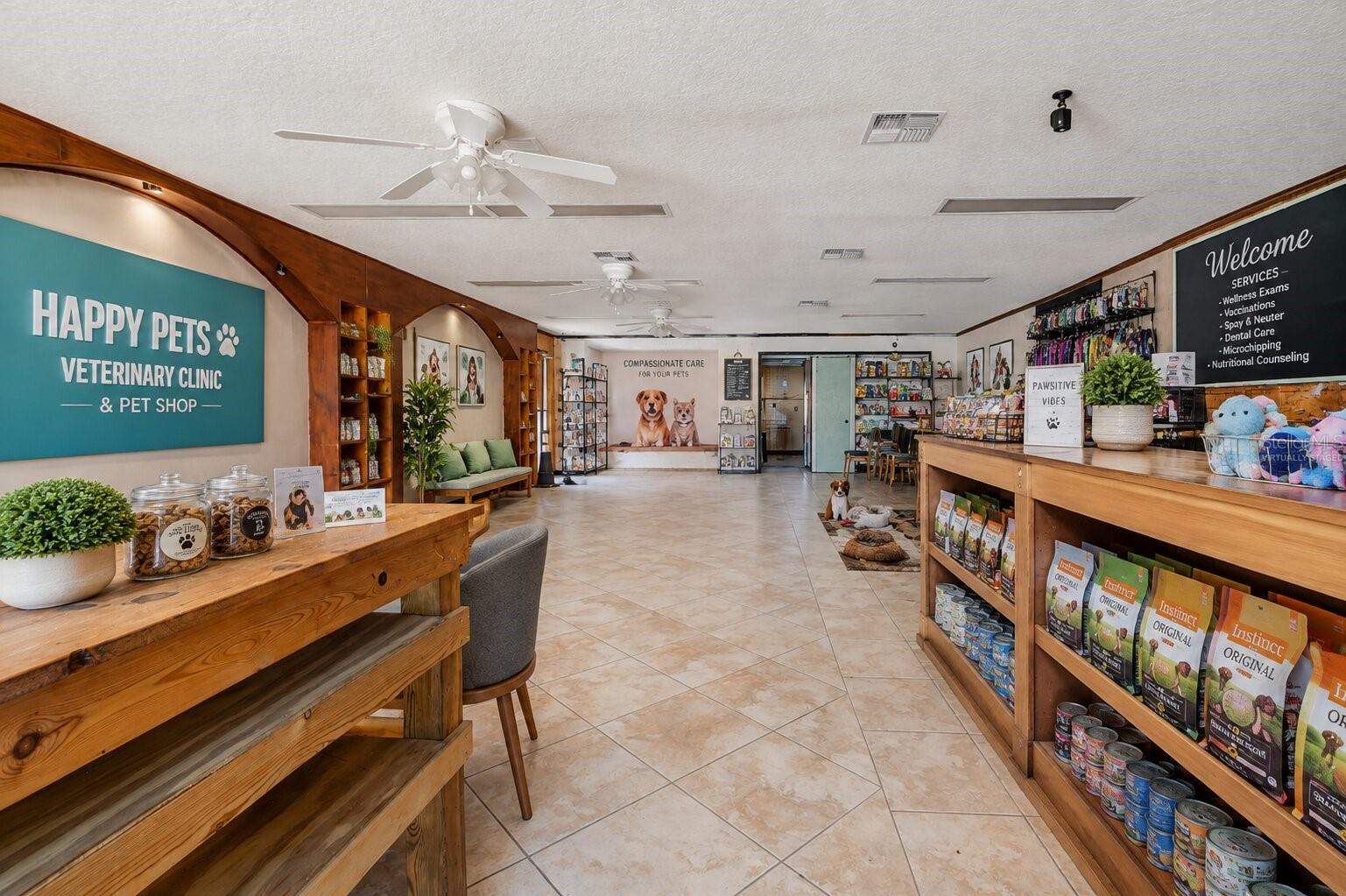 124 N APOPKA AVE