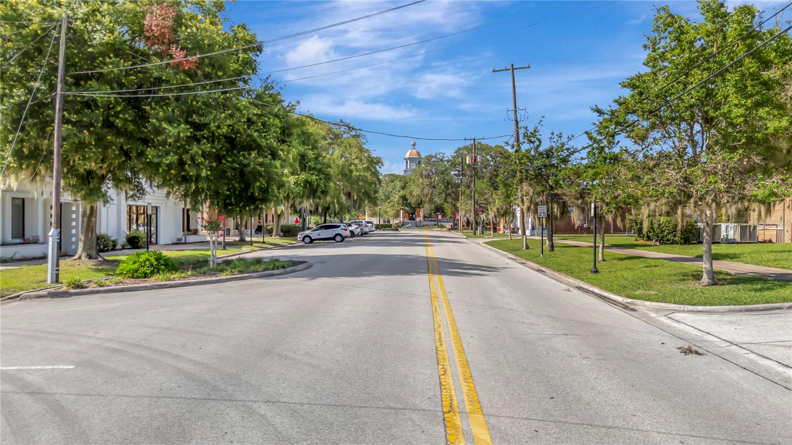 124 N APOPKA AVE