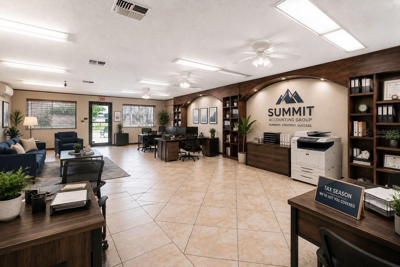 124 N APOPKA AVE