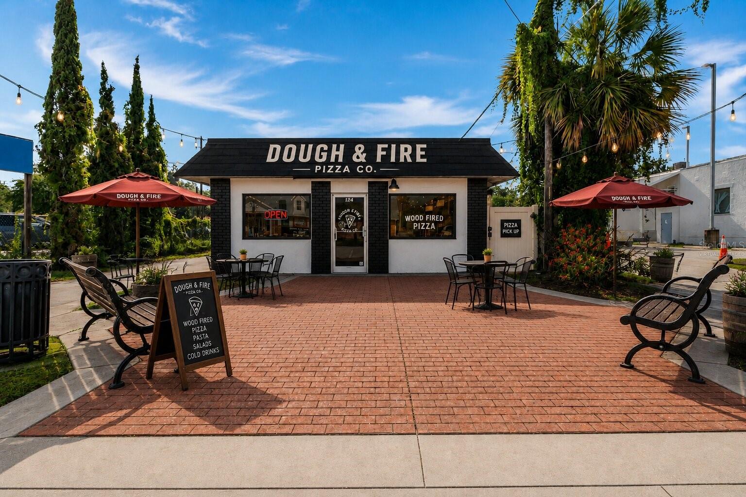 124 N APOPKA AVE