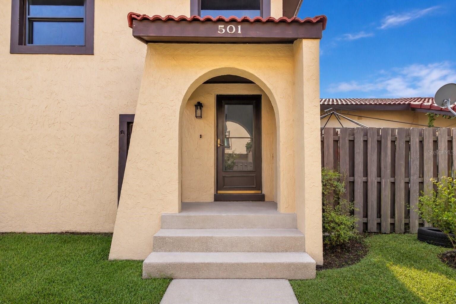 501 HUNTER CIR