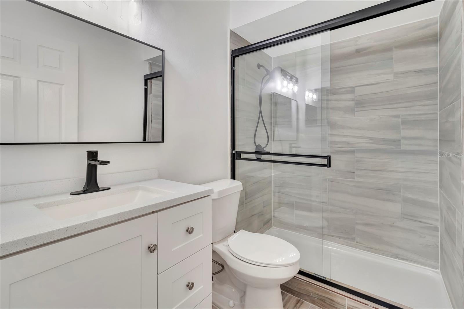 501 HUNTER CIR