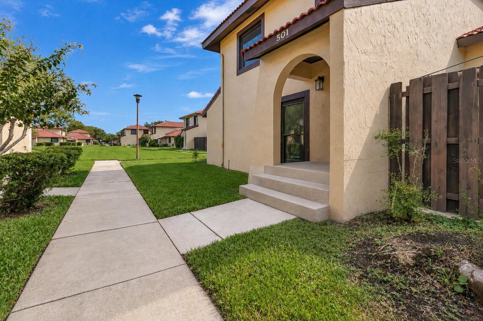 501 HUNTER CIR