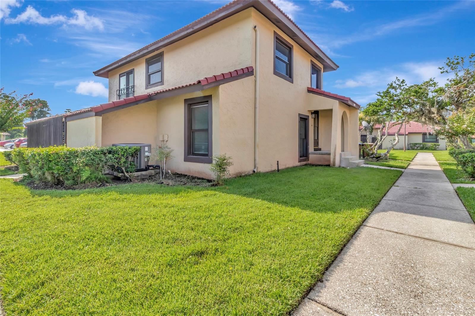 501 HUNTER CIR