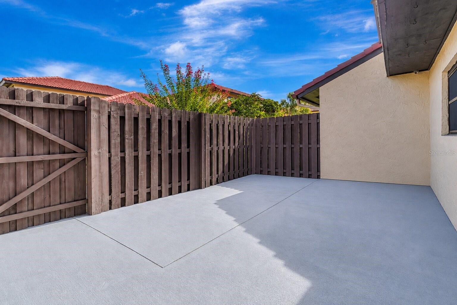 501 HUNTER CIR