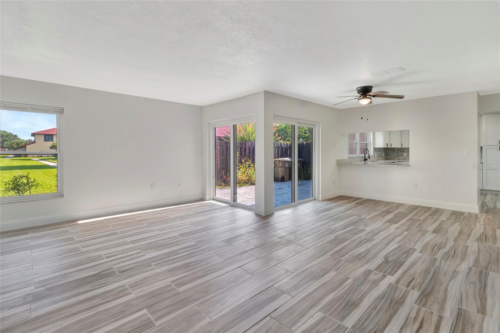 501 HUNTER CIR