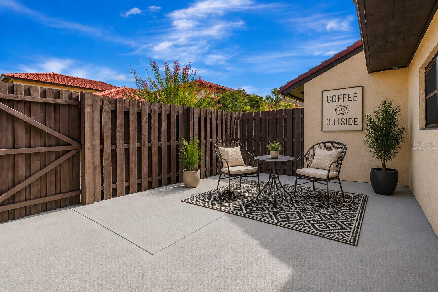 501 HUNTER CIR