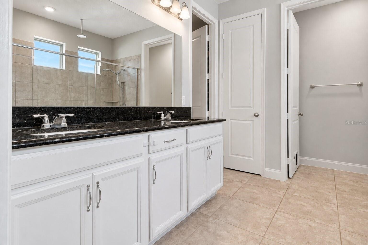 8524 VIVARO ISLE WAY