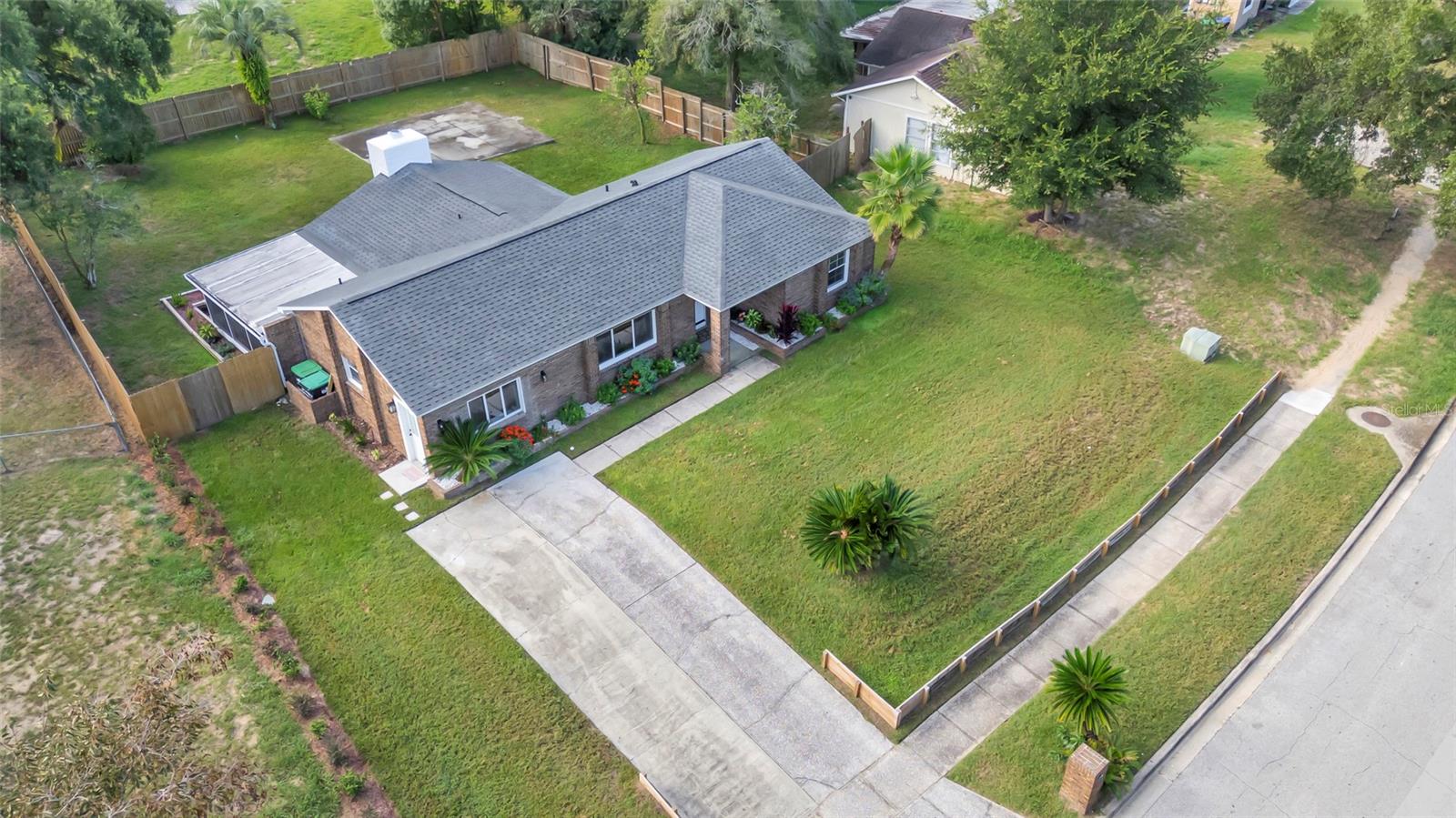 7126 CROOKED LAKE TRL
