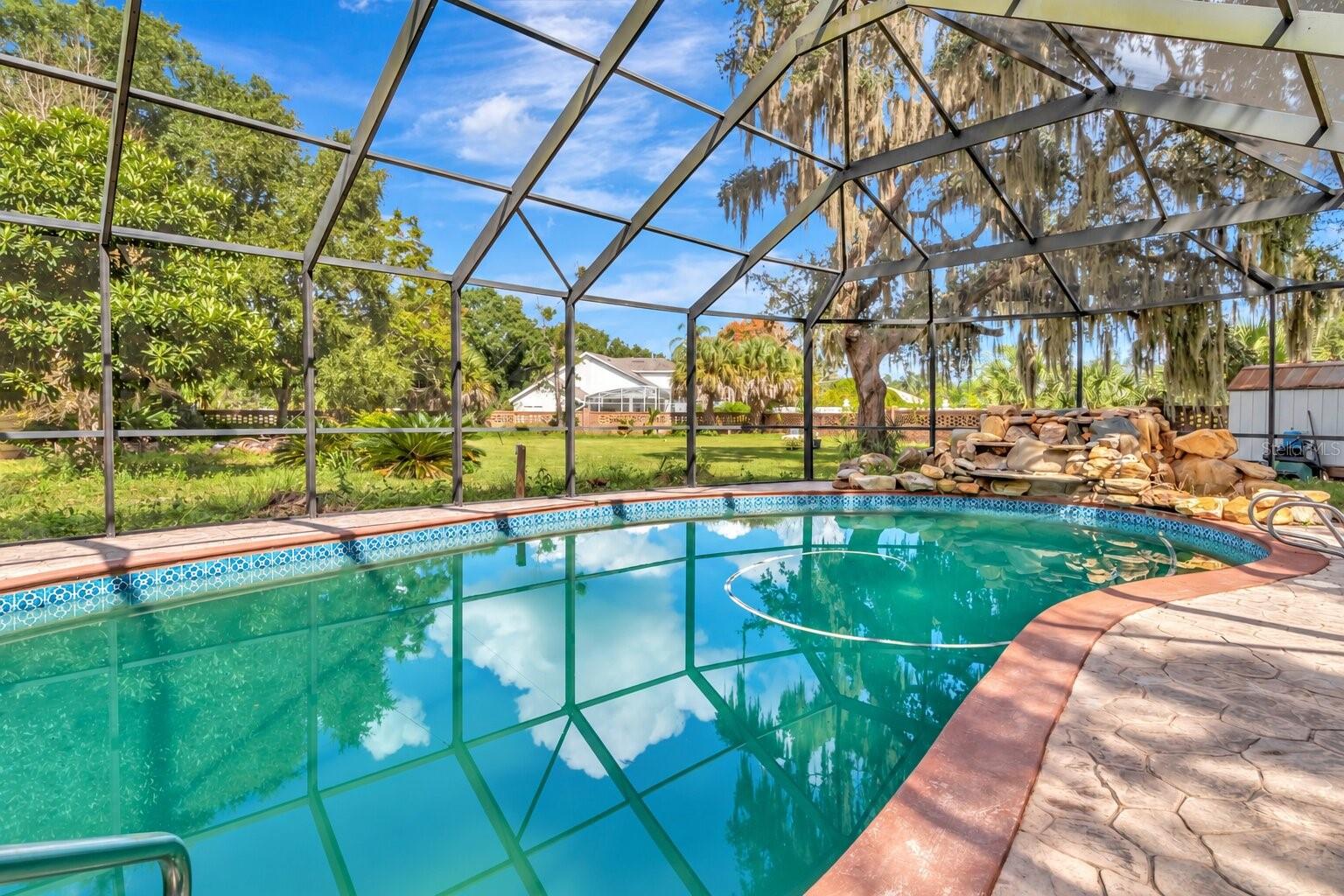 1351 MARKHAM WOODS RD