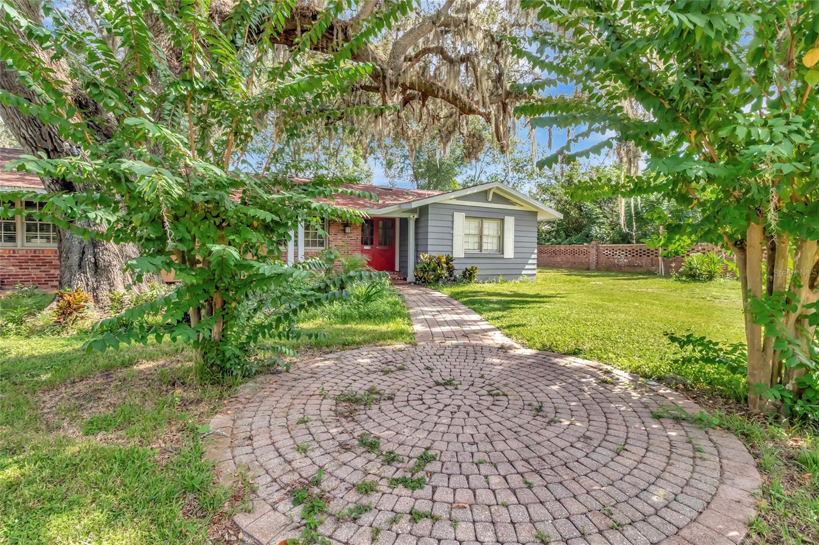 1351 MARKHAM WOODS RD