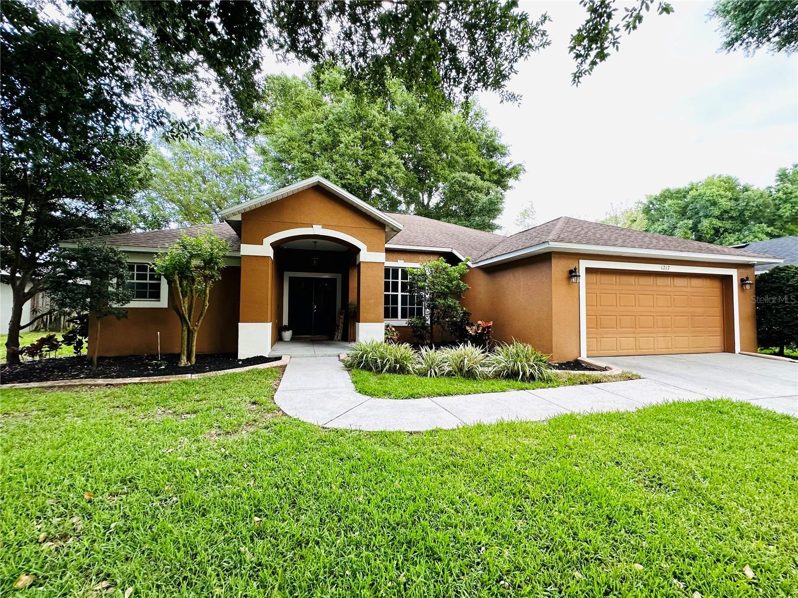 1717 LUCKY PENNIE WAY