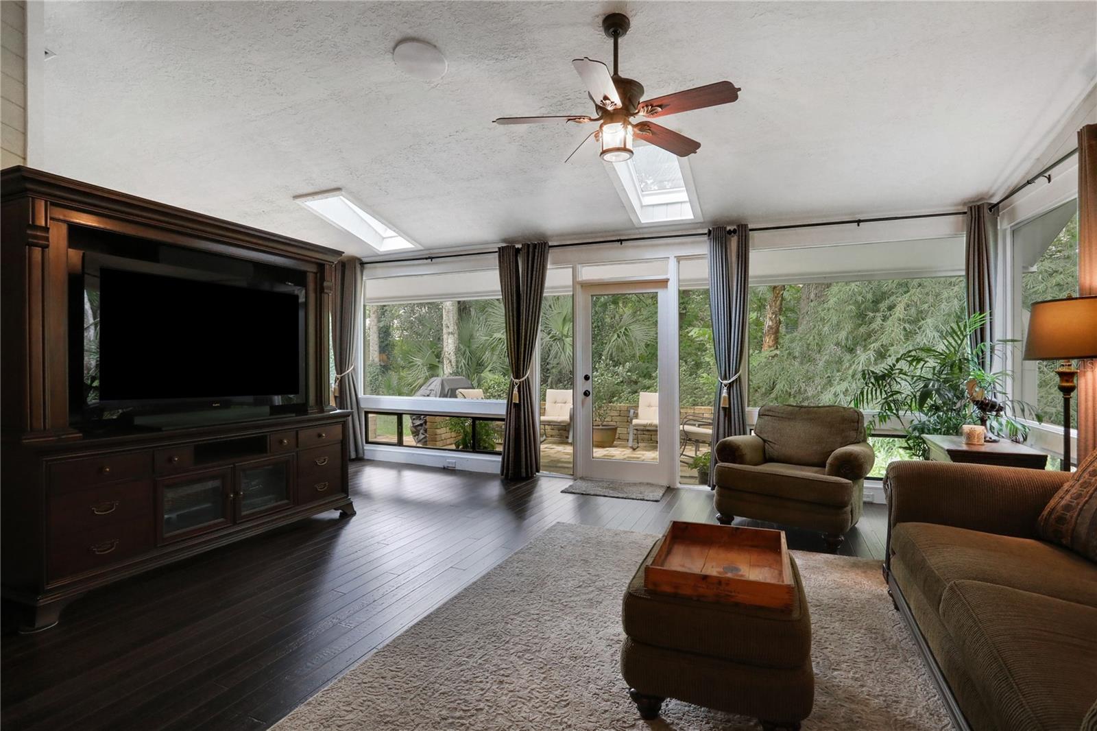 700 BEAR SHADOW CT
