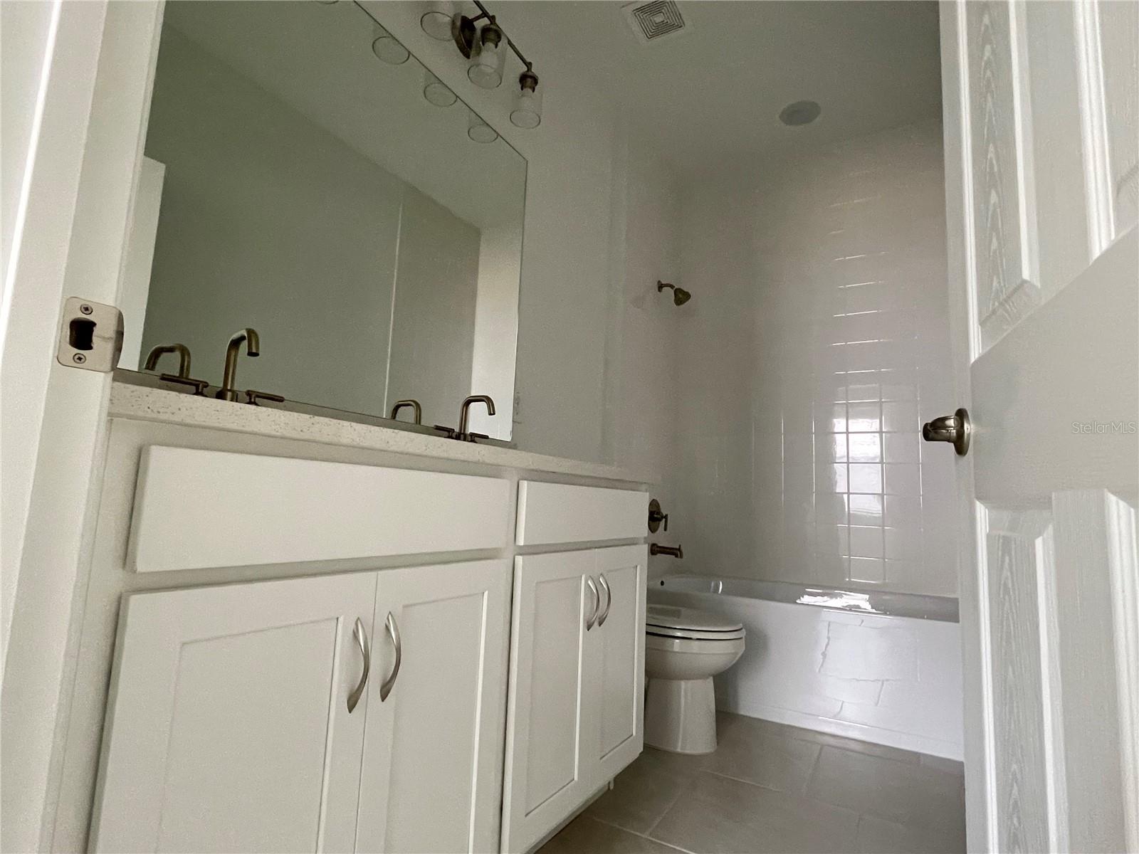 6977 BROAD WING LOOP