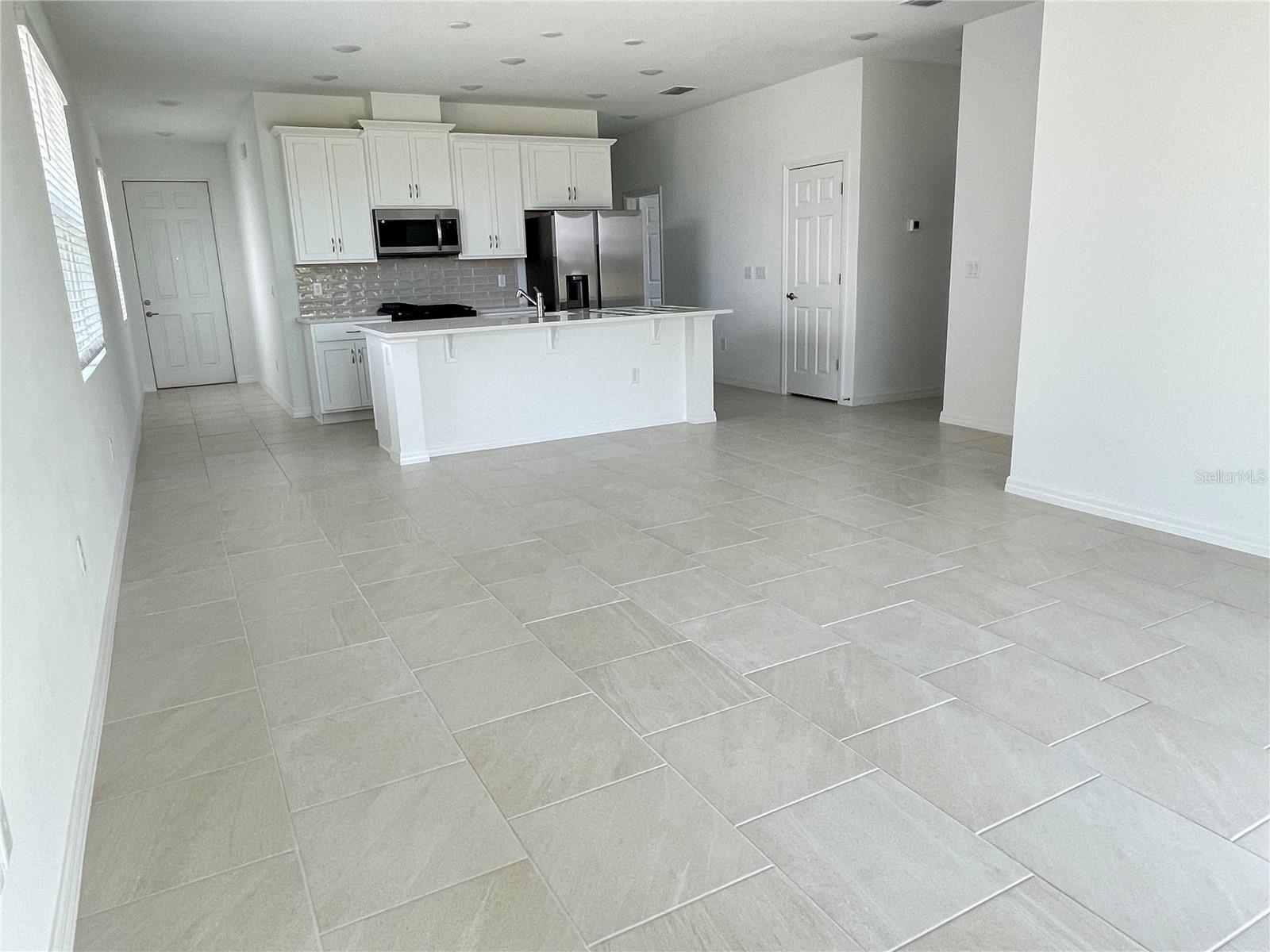 6977 BROAD WING LOOP