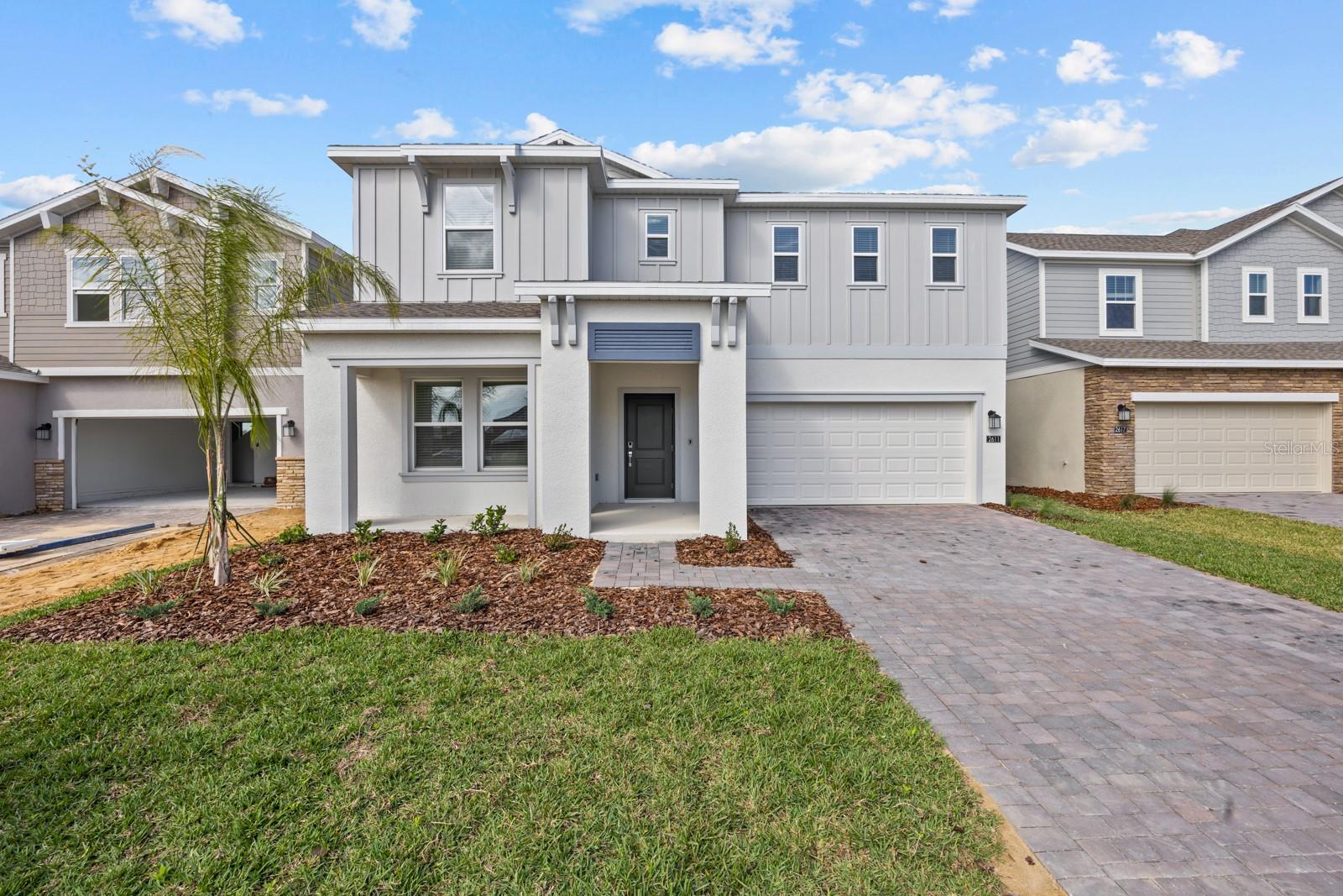 2611 RUNNERS CIR