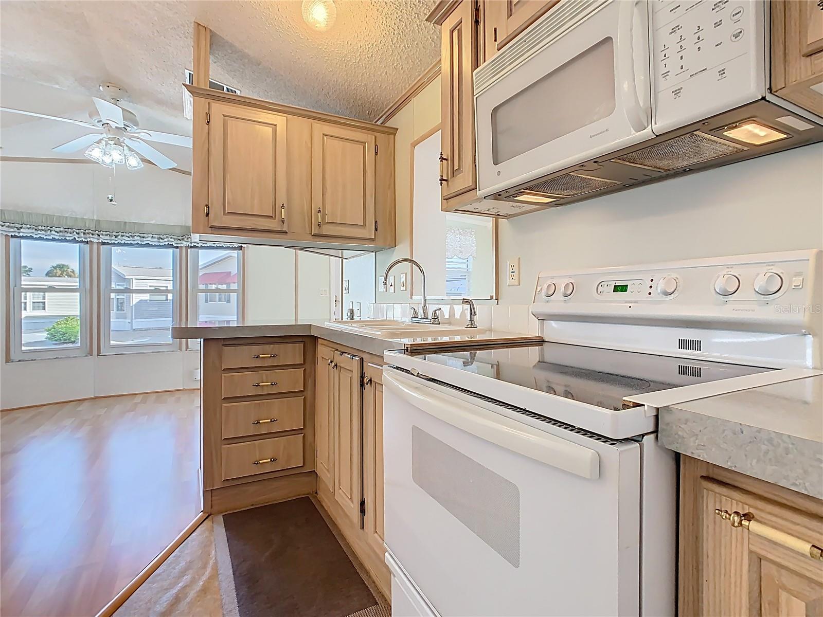 9000 US HWY 192 #733