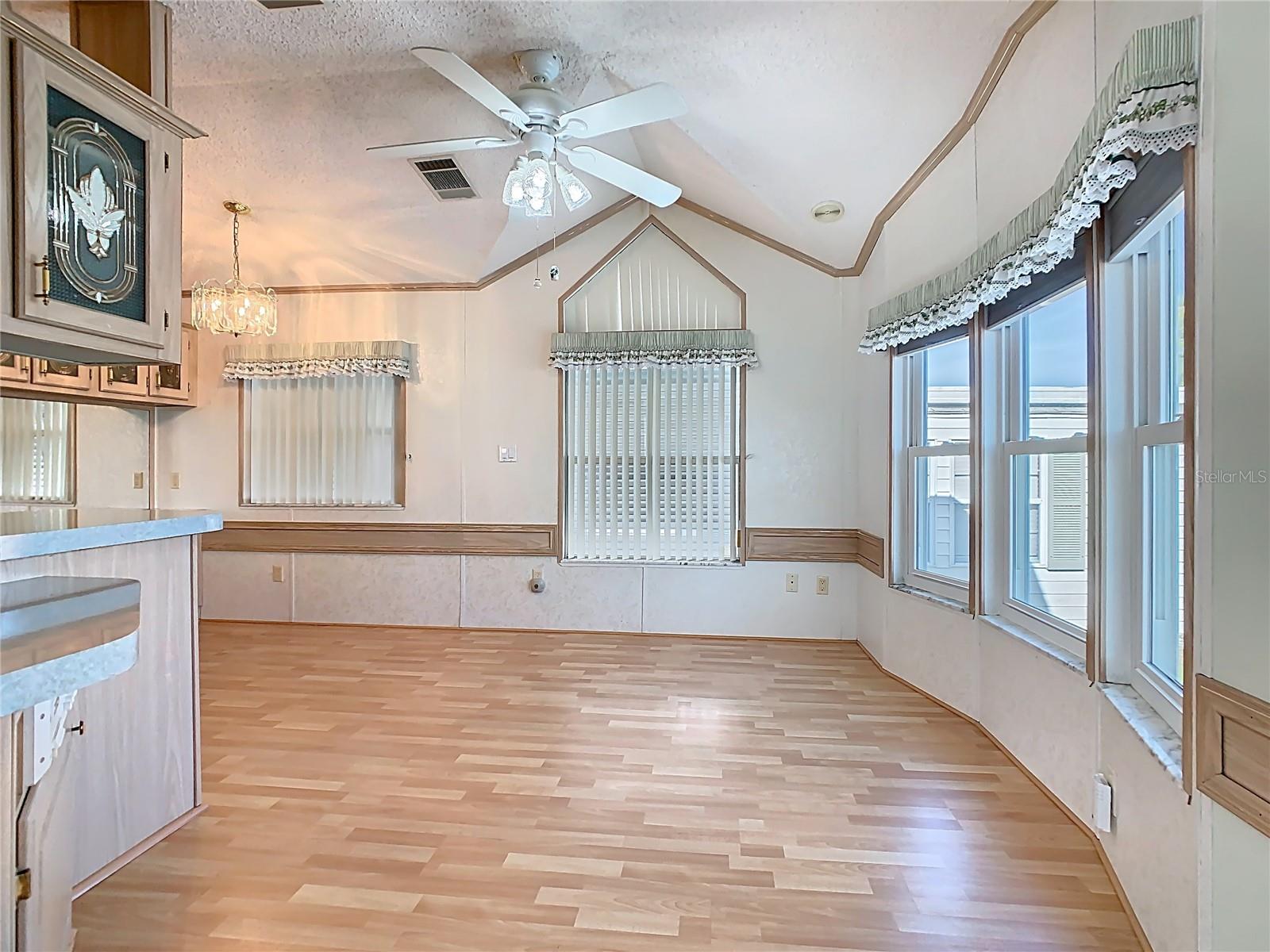 9000 US HWY 192 #733