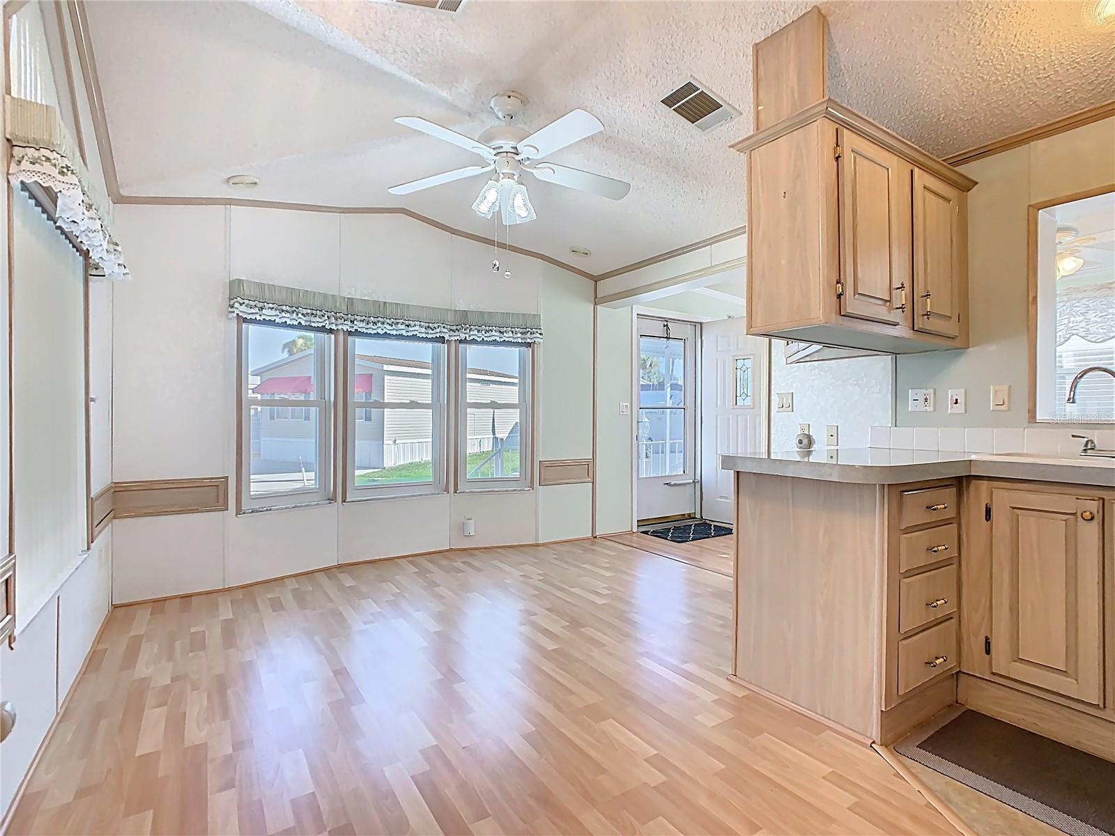 9000 US HWY 192 #733