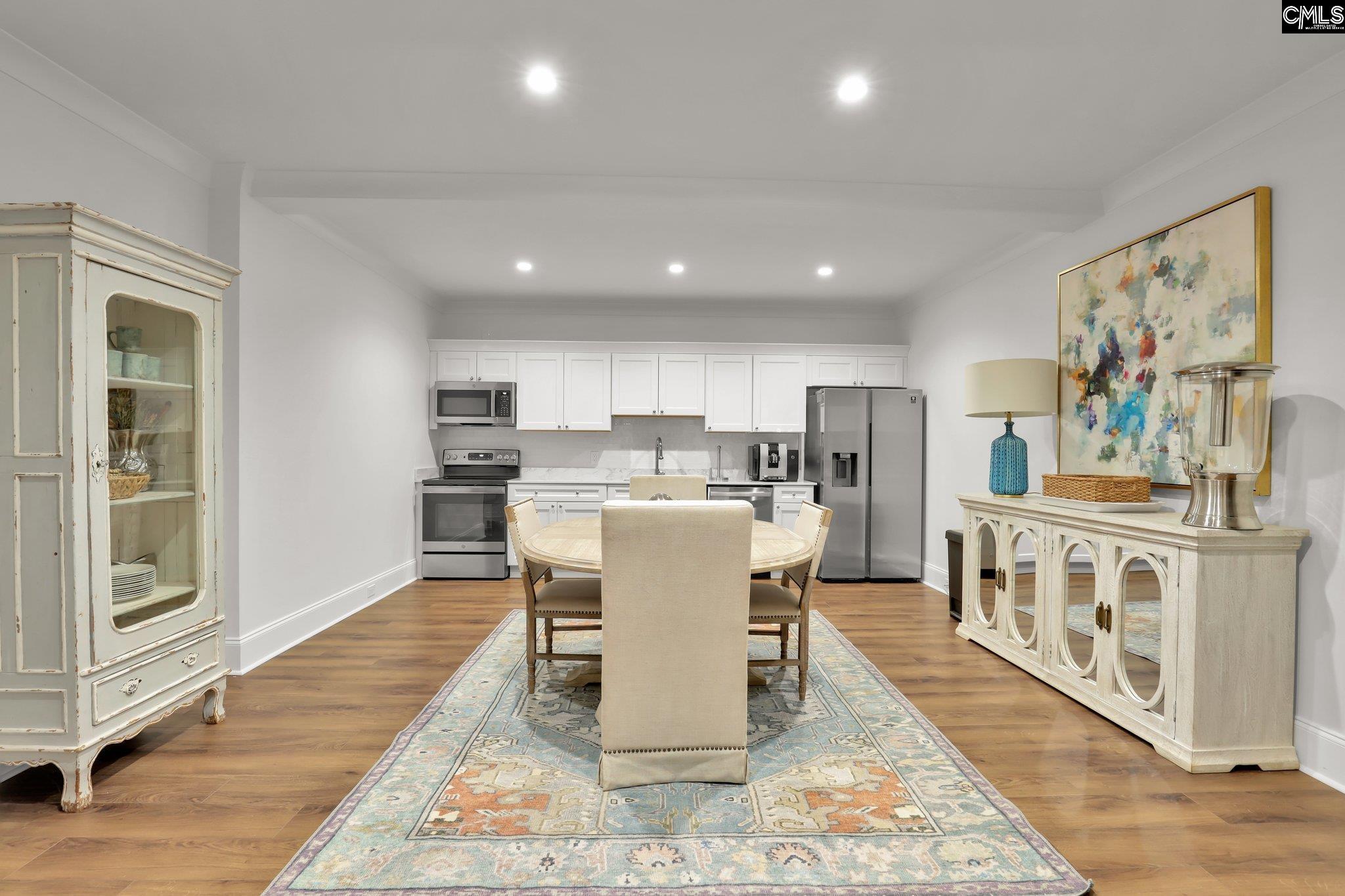 536 Yachting Road