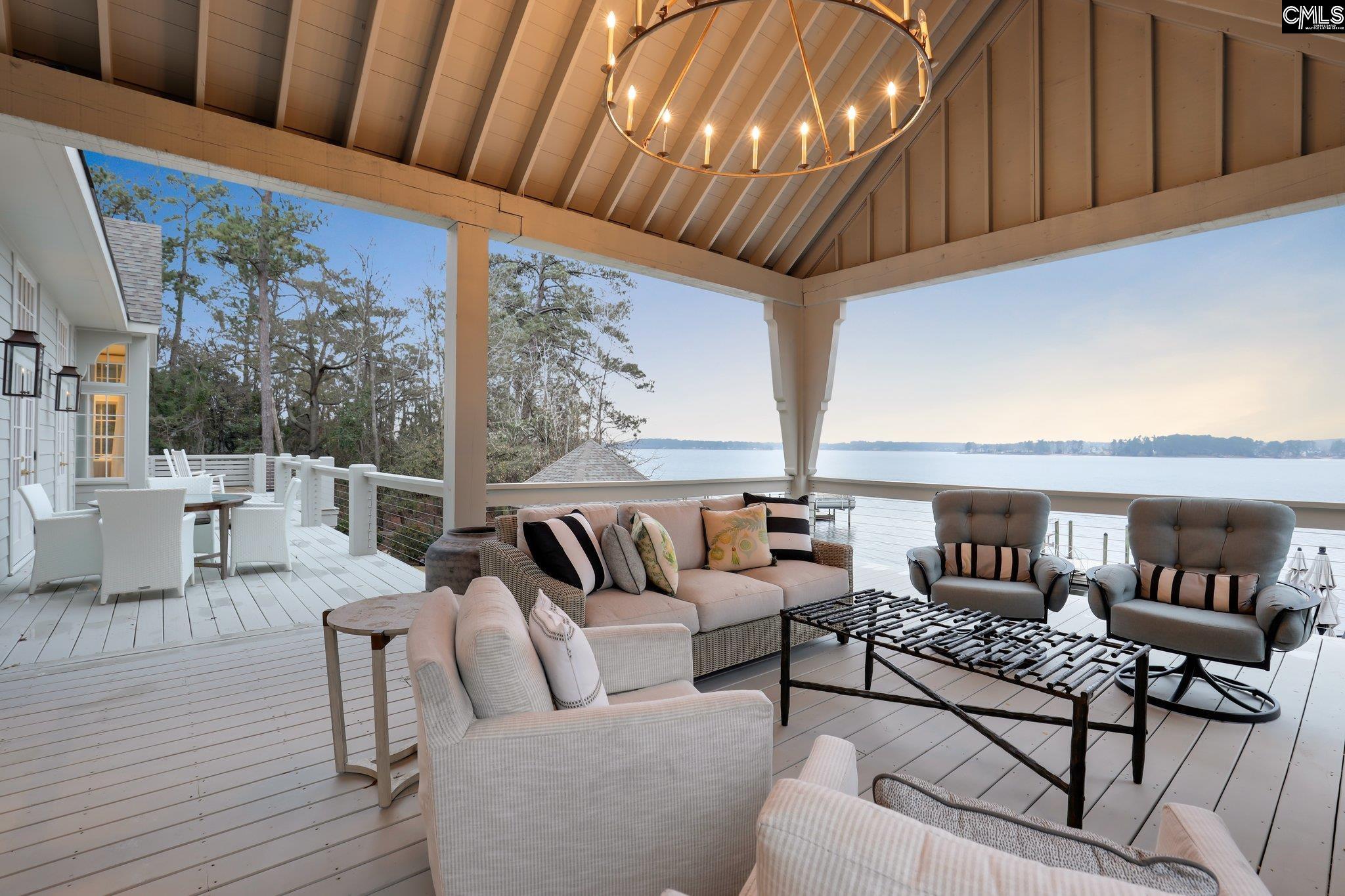 536 Yachting Road