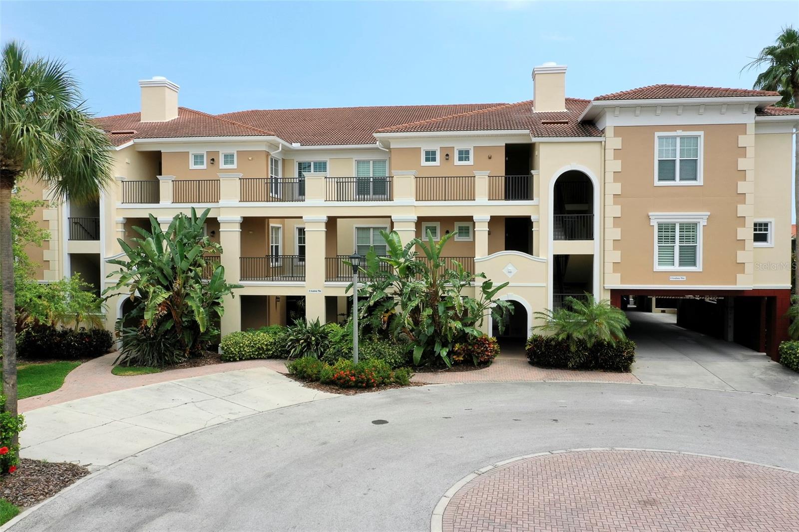 4 ACADEMY WAY S #32A