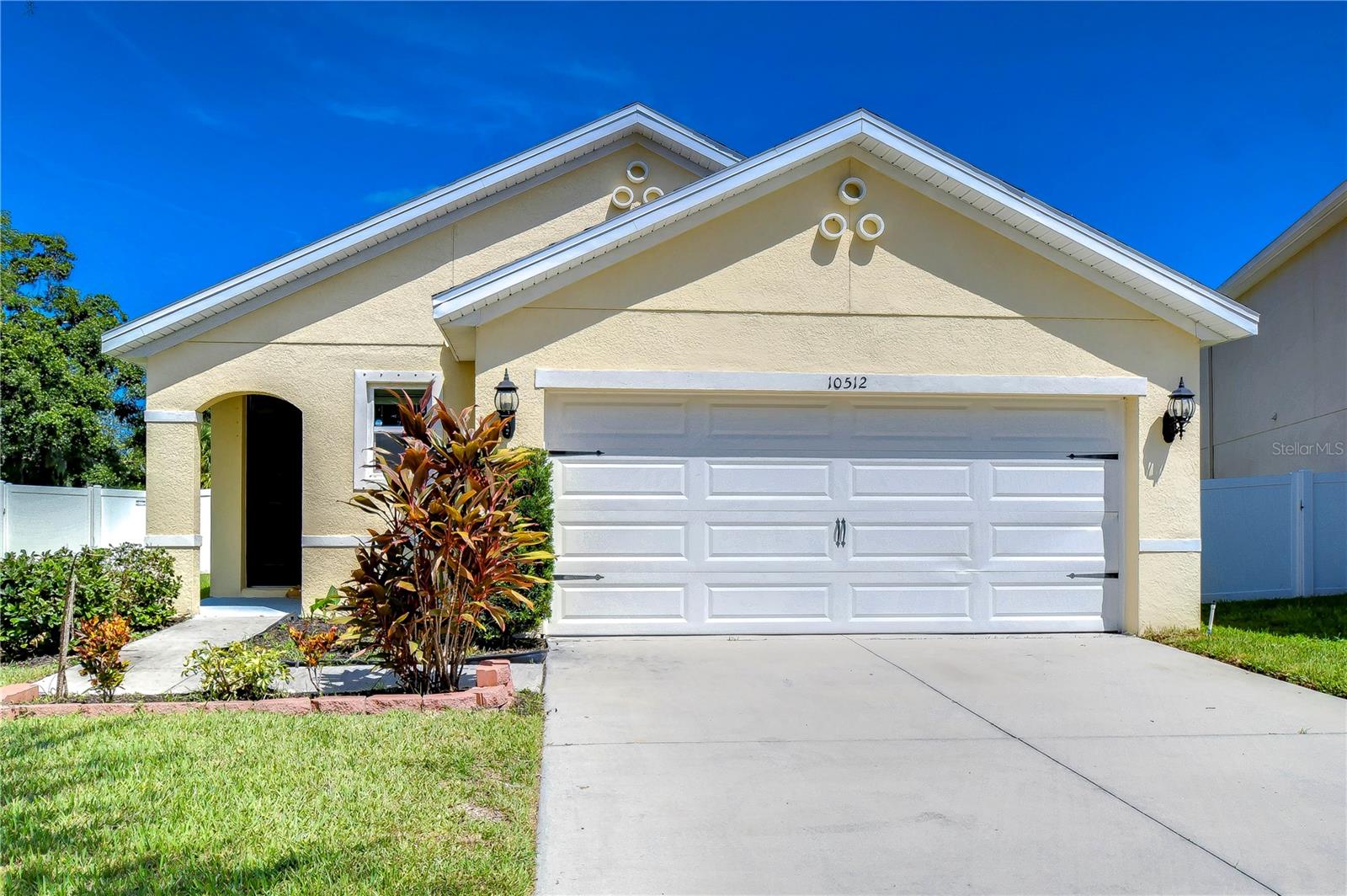 10512 WHISPERING HAMMOCK DR