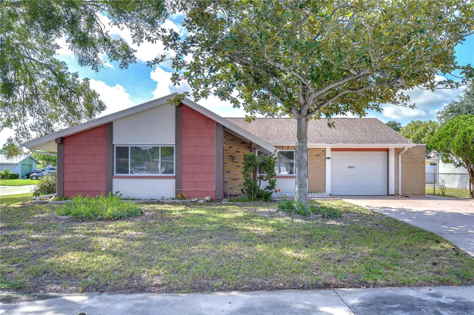 4038 CASHMERE DR