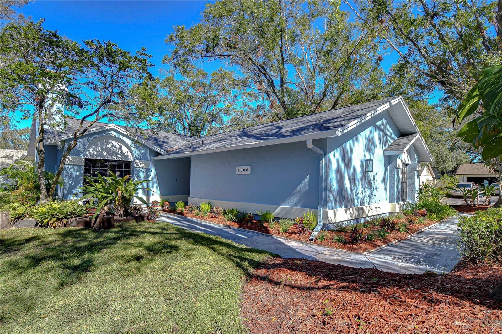 4608 GLENSIDE CIR