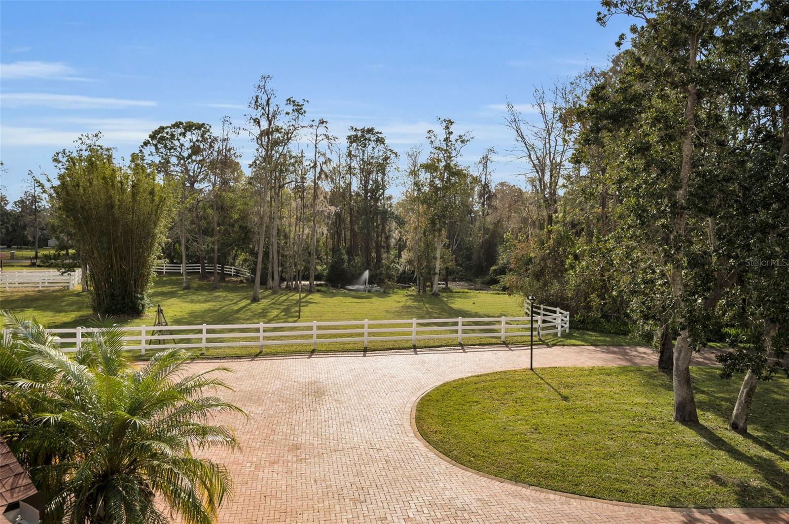 249 DOGWOOD TRCE
