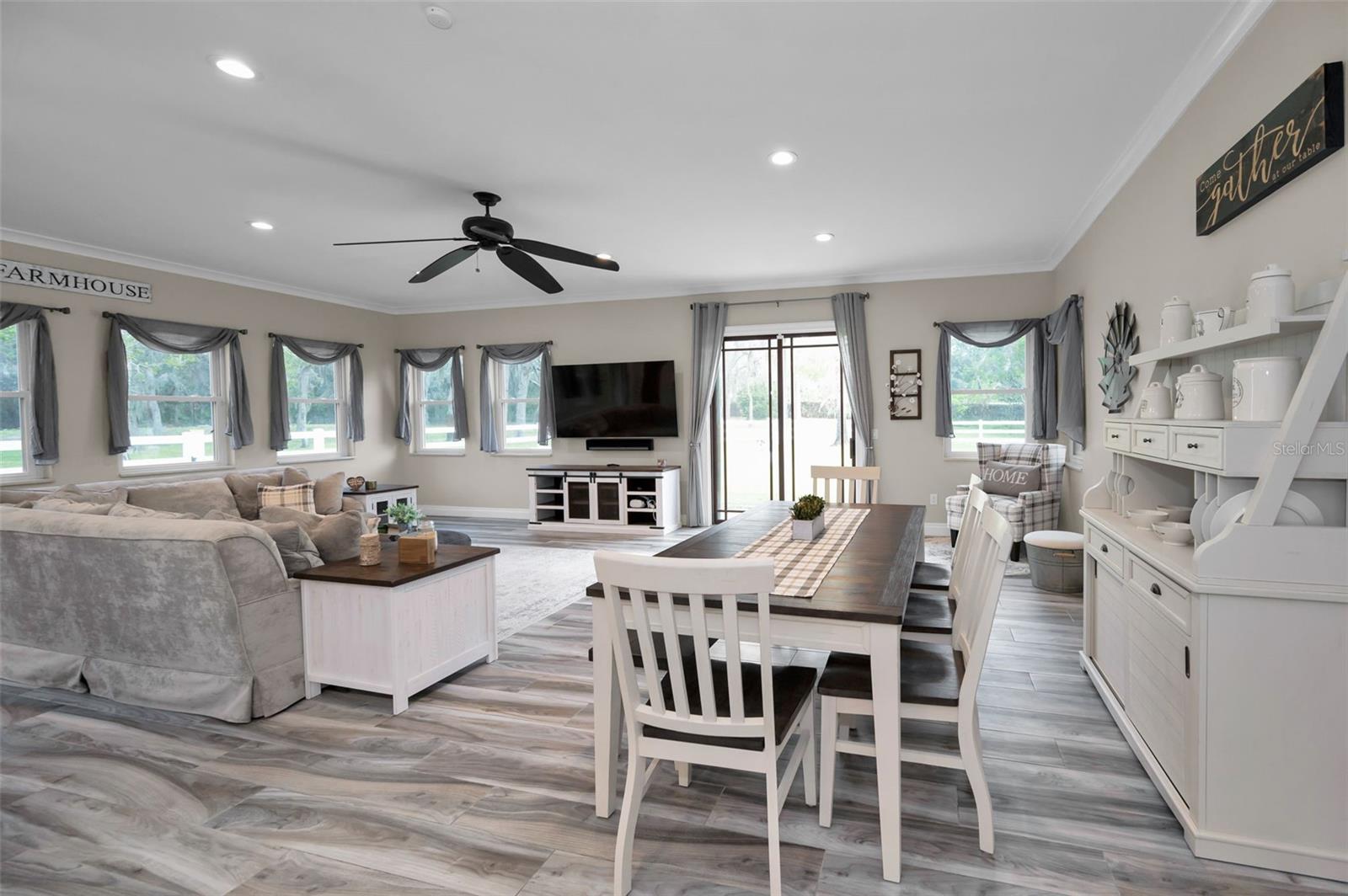 249 DOGWOOD TRCE