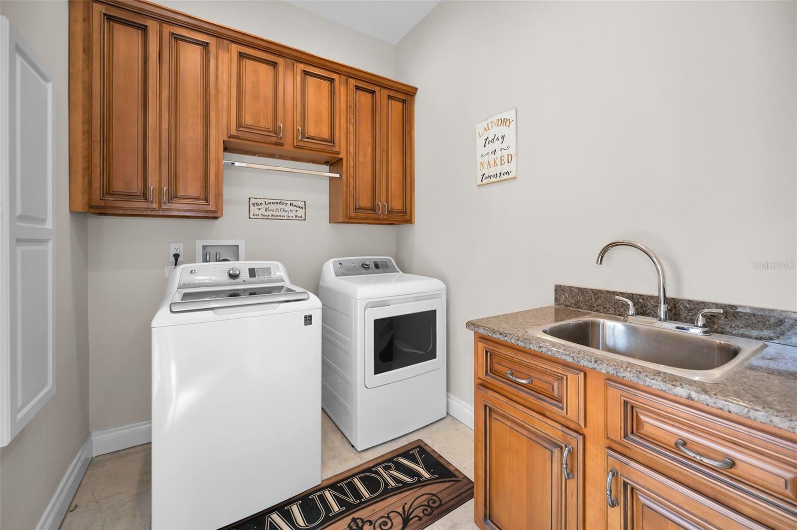 249 DOGWOOD TRCE