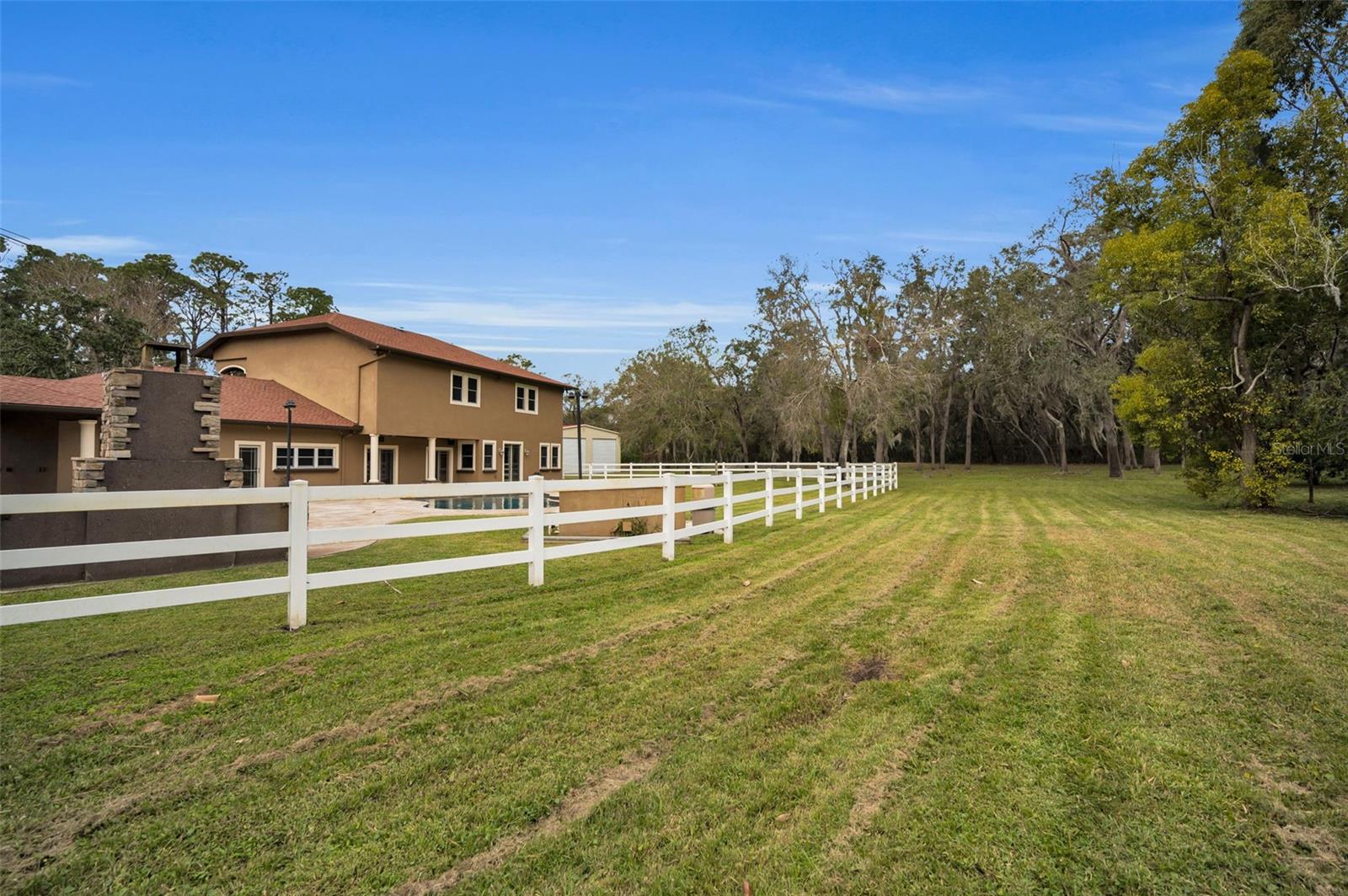 249 DOGWOOD TRCE