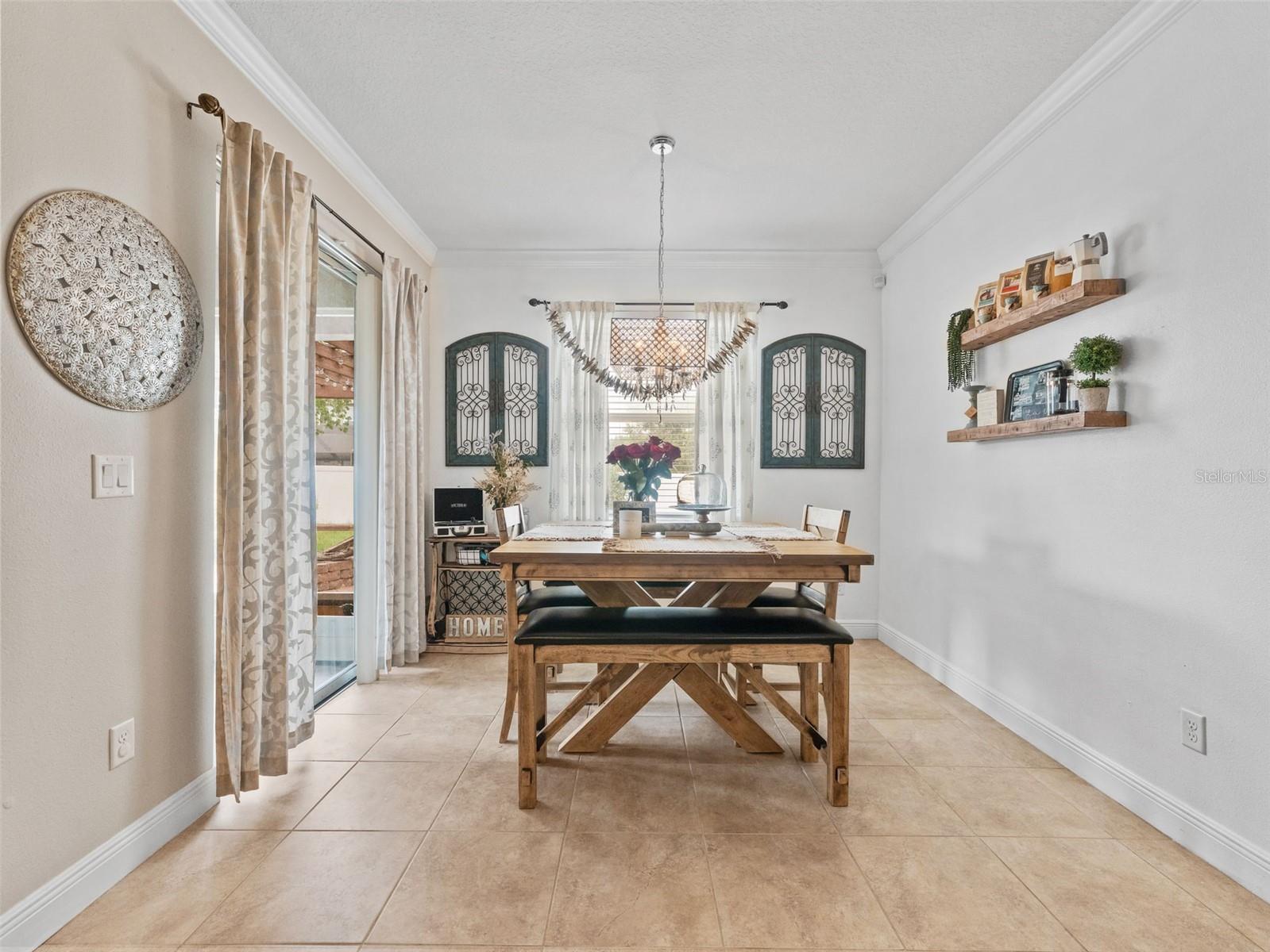 2914 CYPRESS BOWL RD