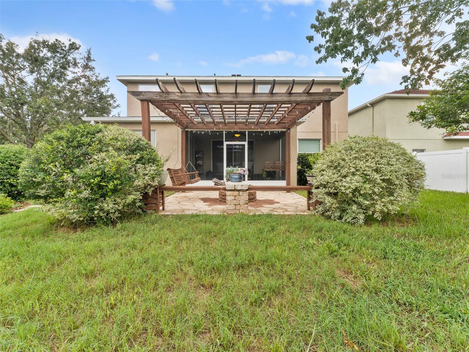 2914 CYPRESS BOWL RD