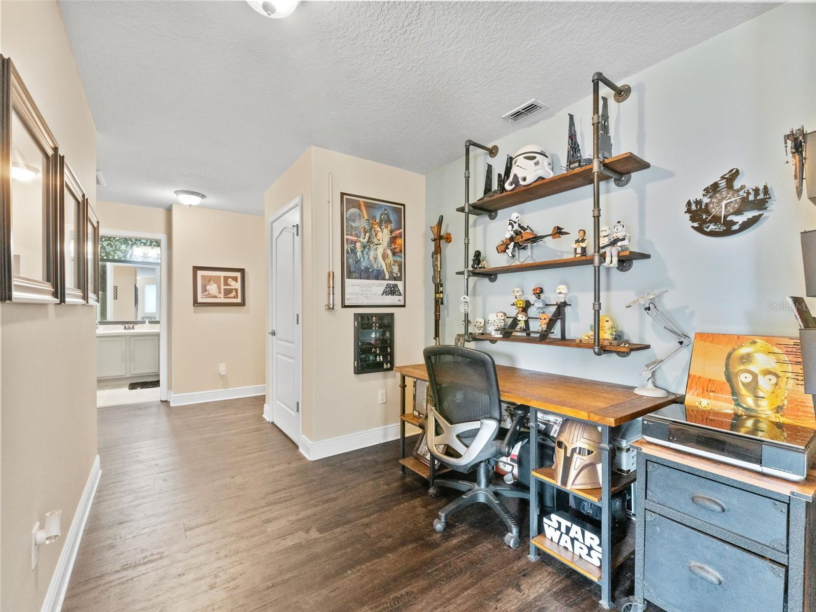 2914 CYPRESS BOWL RD